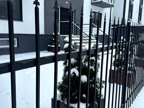 комерційна за адресою Лугова, 6