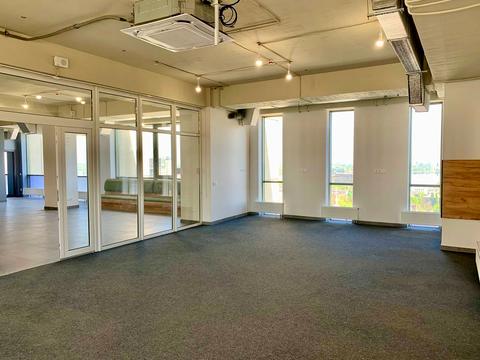 комерційна за адресою Мечникова вул., 19