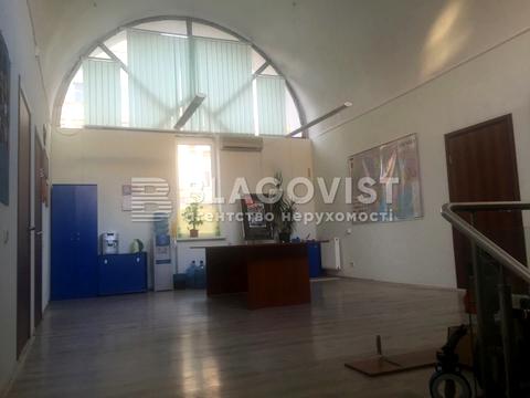 комерційна за адресою Костянтинівська вул., 56