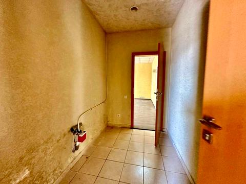 комерційна за адресою Мечникова вул., 19