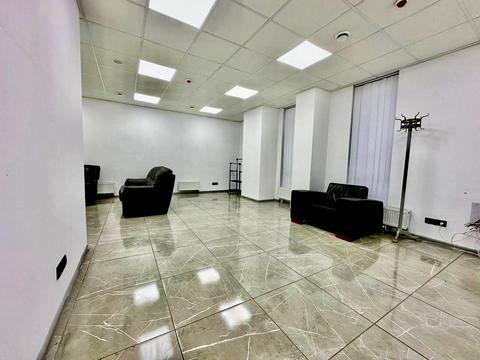 комерційна за адресою Мечникова вул., 19