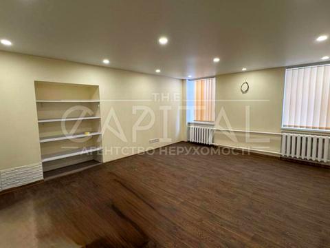 комерційна за адресою Басейна вул., 9-А