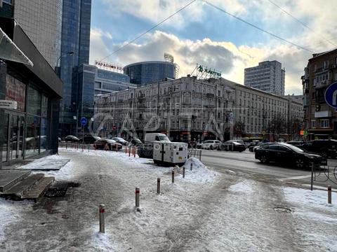 комерційна за адресою Басейна вул., 9-А