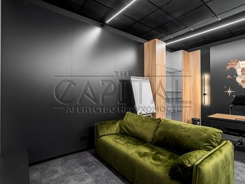 комерційна за адресою Вадима Гетьмана вул., 1-В