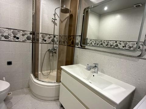 квартира за адресою смт. Авангард, Спрейса вул., 12