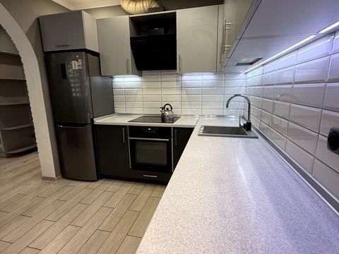 квартира за адресою смт. Авангард, Спрейса вул., 12