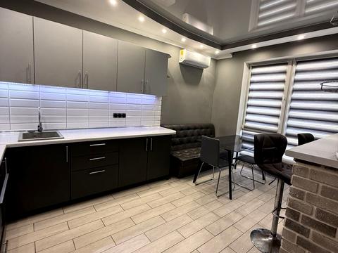 квартира за адресою смт. Авангард, Спрейса вул., 12