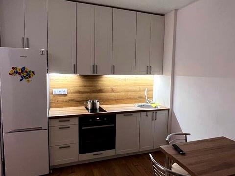 квартира за адресою Салютна вул., 2к7