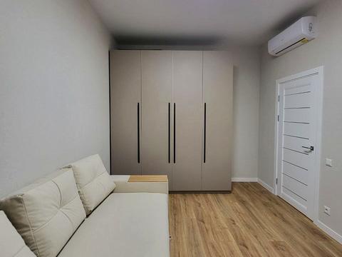 квартира за адресою Щаслива вул., (Будинок 20/10)