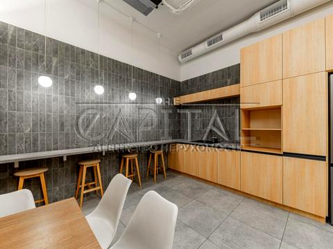 комерційна за адресою Січових Стрільців вул. (Артема), 44-А