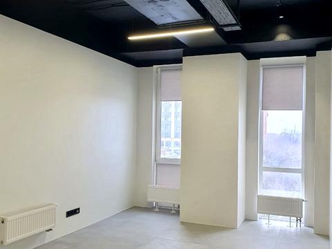 комерційна за адресою Мечникова вул., 19