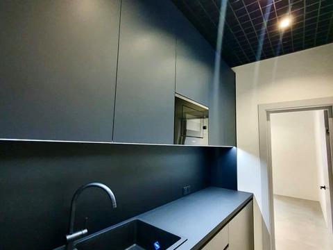 комерційна за адресою Мечникова вул., 19