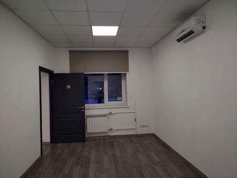 комерційна за адресою Георгія Нарбута просп. (Визволителів), 3