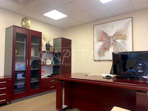 комерційна за адресою Голосіївський просп. (40-річчя Жовтня), 132