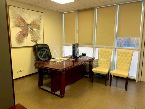 комерційна за адресою Голосіївський просп. (40-річчя Жовтня), 132