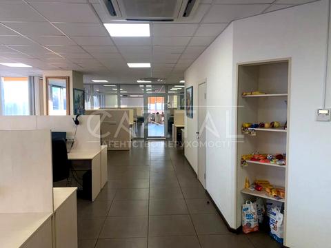 комерційна за адресою Голосіївський просп. (40-річчя Жовтня), 132