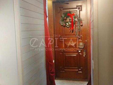 комерційна за адресою Саксаганського вул., 13/42