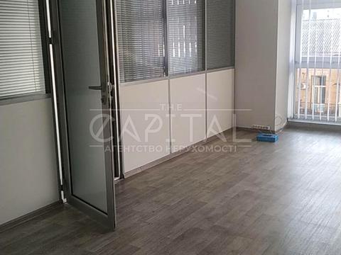 комерційна за адресою Київ, Велика Васильківська вул. (Червоноармійська), 71