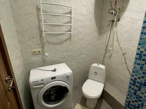 квартира за адресою Лобачевського пров., 7