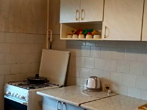 квартира за адресою Автозаводська вул., 93