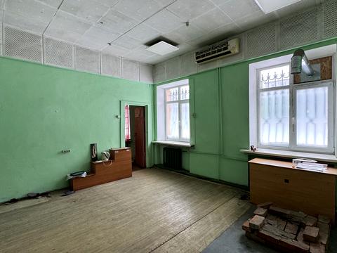 комерційна за адресою Вокзальна вул., 5