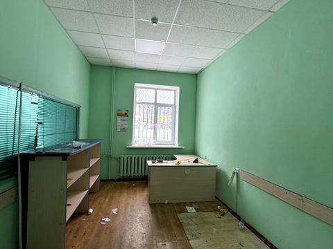 комерційна за адресою Вокзальна вул., 5