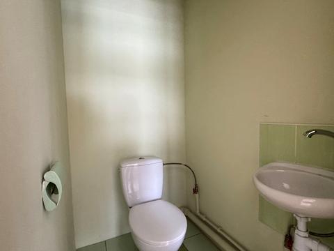 комерційна за адресою Вокзальна вул., 5