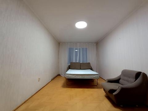 квартира за адресою Володимира Івасюка вул., 32