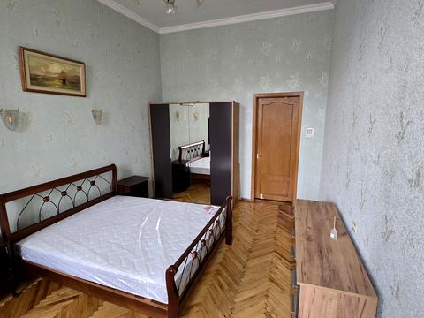 квартира за адресою Богдана Хмельницького вул., 10