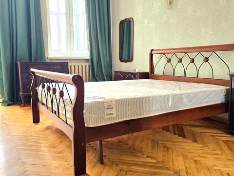 квартира за адресою Богдана Хмельницького вул., 10