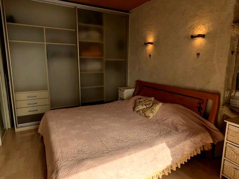 квартира за адресою Дніпровська набережна вул., 1