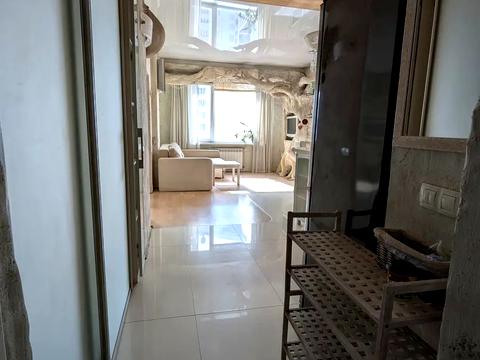 квартира за адресою Дніпровська набережна вул., 1