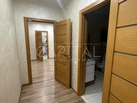 комерційна за адресою Ревуцького вул., 4