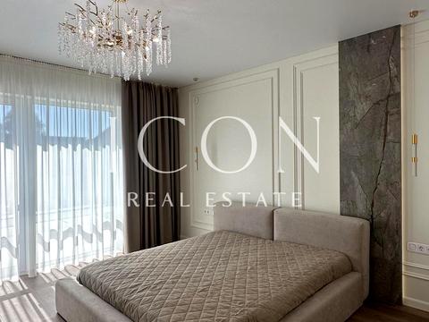 будинок за адресою Соборна вул. ()