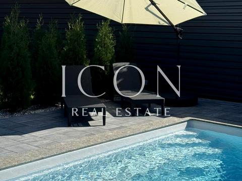 будинок за адресою Соборна вул. ()