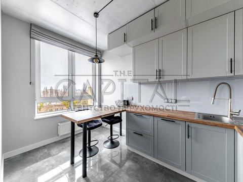 квартира за адресою Салютна вул., 2к6