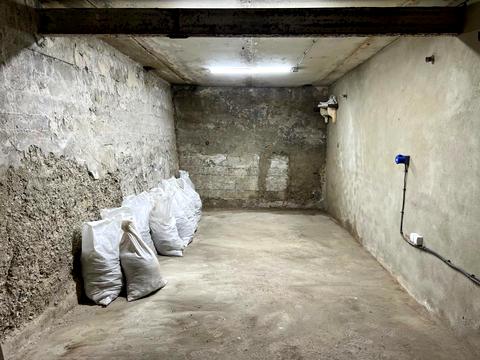 паркомісце за адресою Петра Карманського вул. (), 20