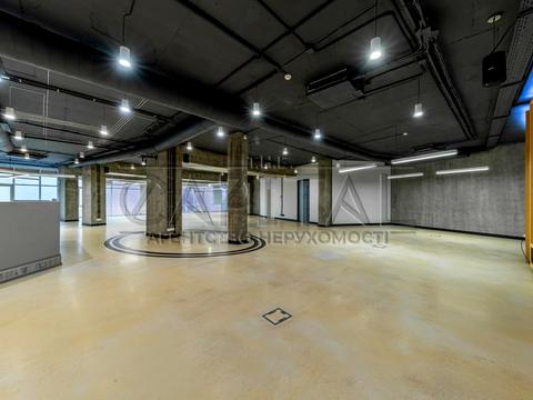 комерційна за адресою Євгена Коновальця вул. (Щорса), 36-Е