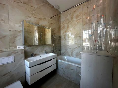 будинок за адресою Київська