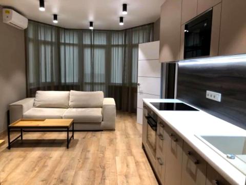 квартира за адресою В'ячеслава Чорновола вул., 27