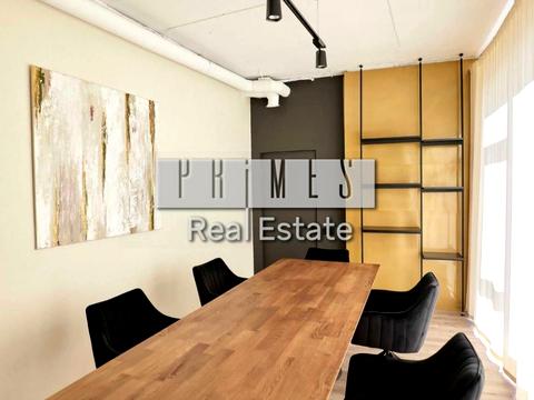 комерційна за адресою Буслівська вул., 12