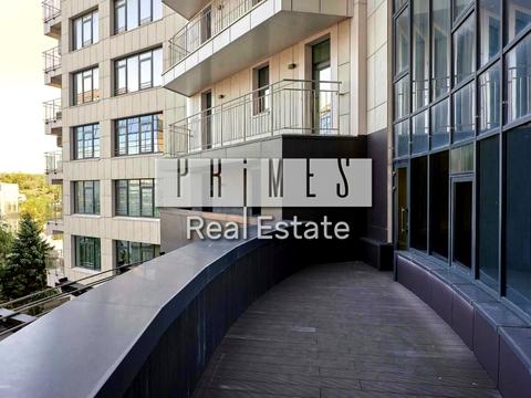 комерційна за адресою Буслівська вул., 12