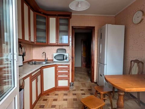 квартира за адресою Тарасівська вул., 20