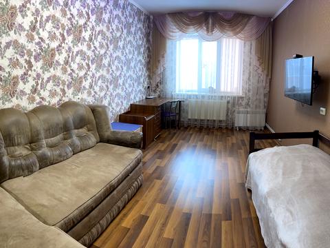 квартира за адресою Курсанта Єськова вул., 14-Б