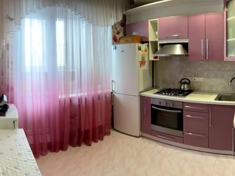 квартира за адресою Курсанта Єськова вул., 14-Б