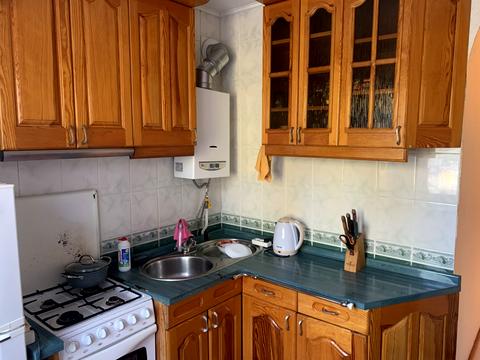 квартира за адресою Довженка вул., 3