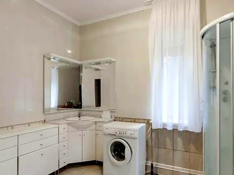 будинок за адресою Київська вул.