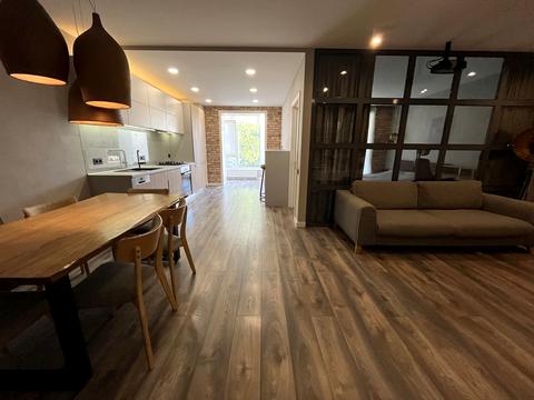 квартира за адресою Левка Лук'яненка вул. (Василя Жуковського), 16, 18, 20, 24