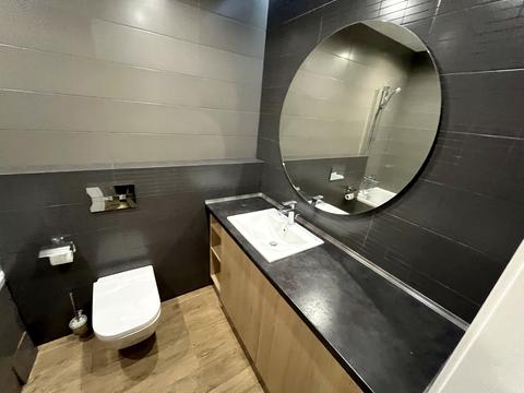 квартира за адресою Левка Лук'яненка вул. (Василя Жуковського), 16, 18, 20, 24