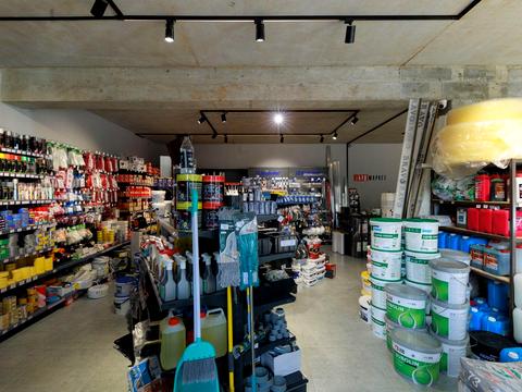 комерційна за адресою Загорська вул., 122